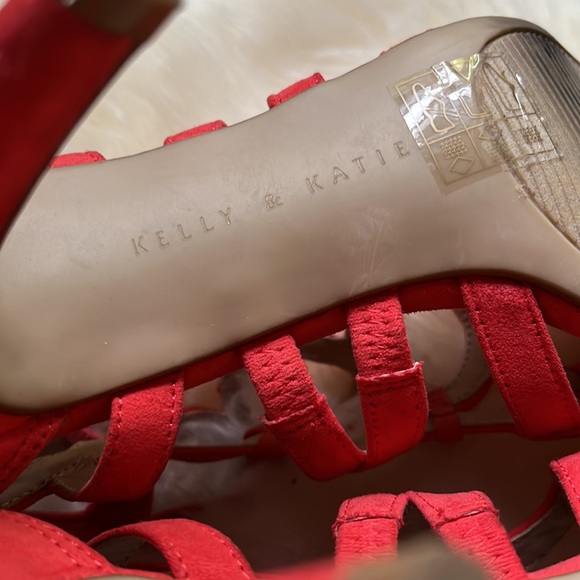 Kelly & Kate Zipper Back Red Cage Heels Sz 7.5 - Picture 10 of 16